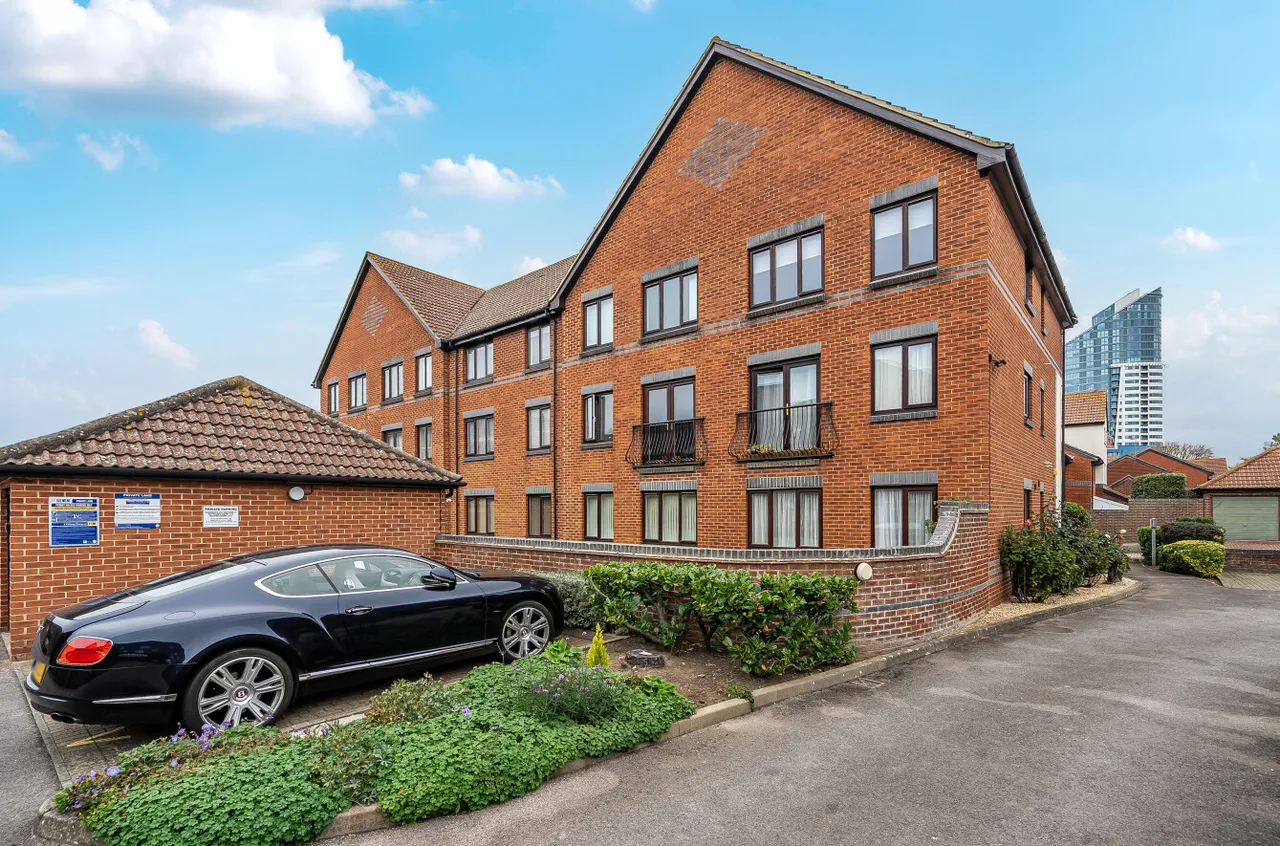 Armory Lane, Old Portsmouth, PO1, photo 10