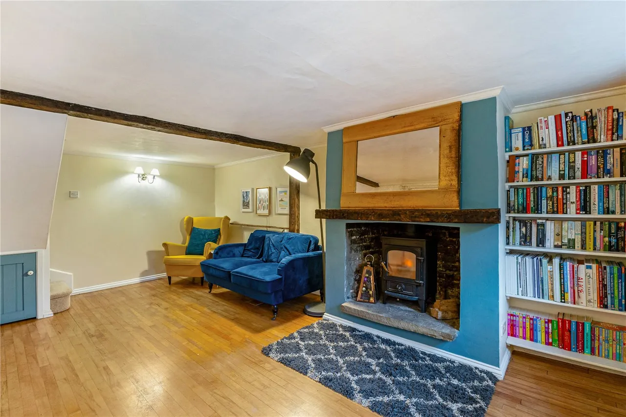 Vicarage Hill, Lower Bourne, GU10, photo 14