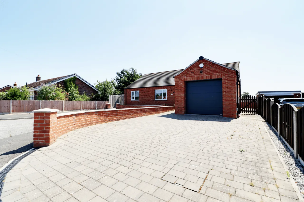 Southfield Close, Belton, DN9, photo 16