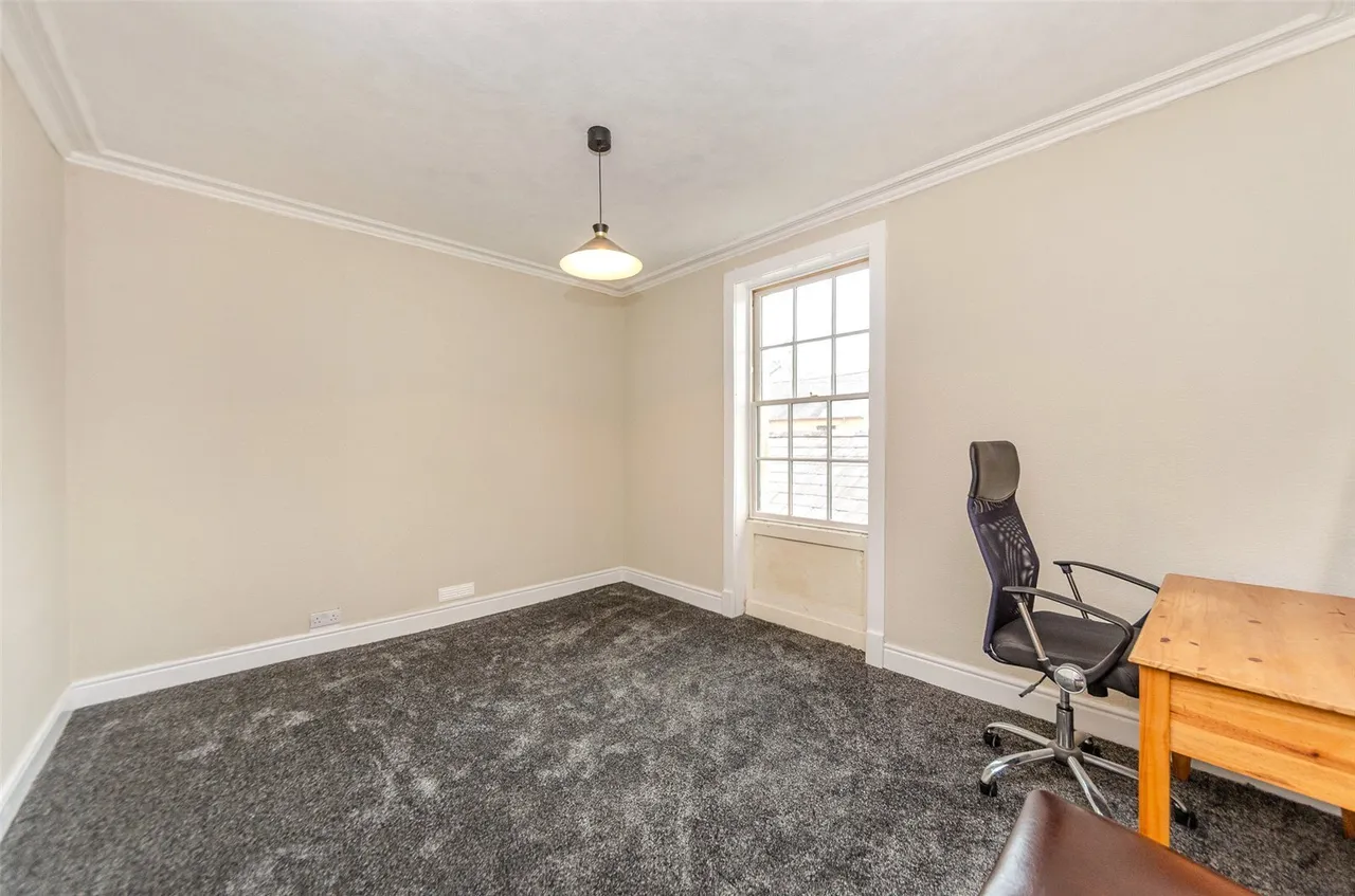 South Road, Caernarfon, LL55, photo 9