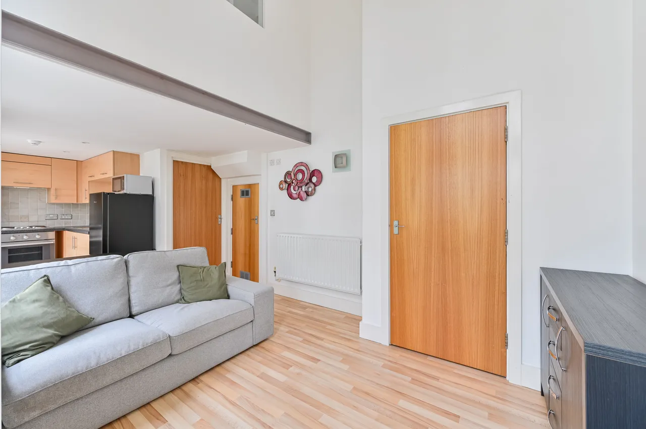 Flat 47 Building 22, Cadogan Road, London, photo 8