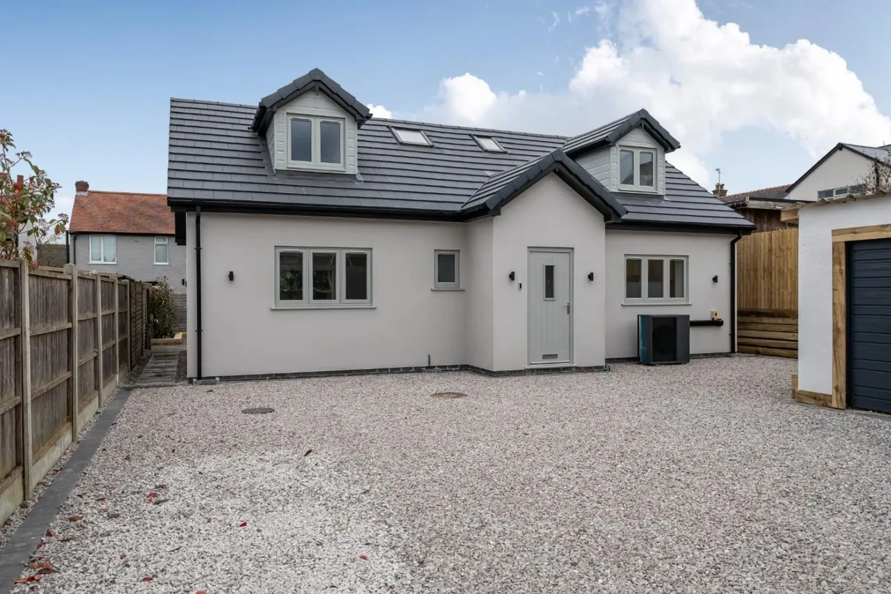3 bed house for sale — The Rough, Redditch