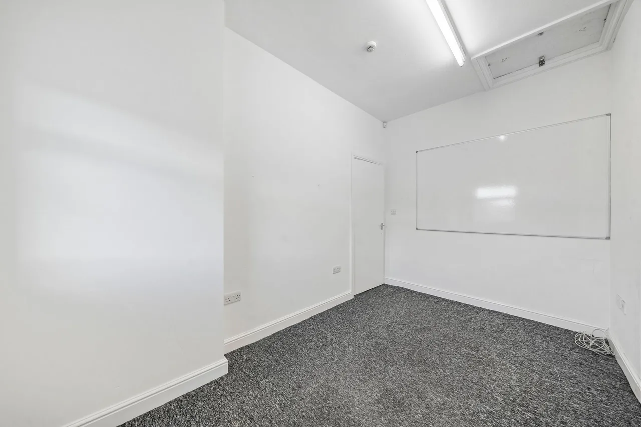Leigh Road, 71 Leigh Road, Leigh, Leigh, WN7 1QZ, photo 12