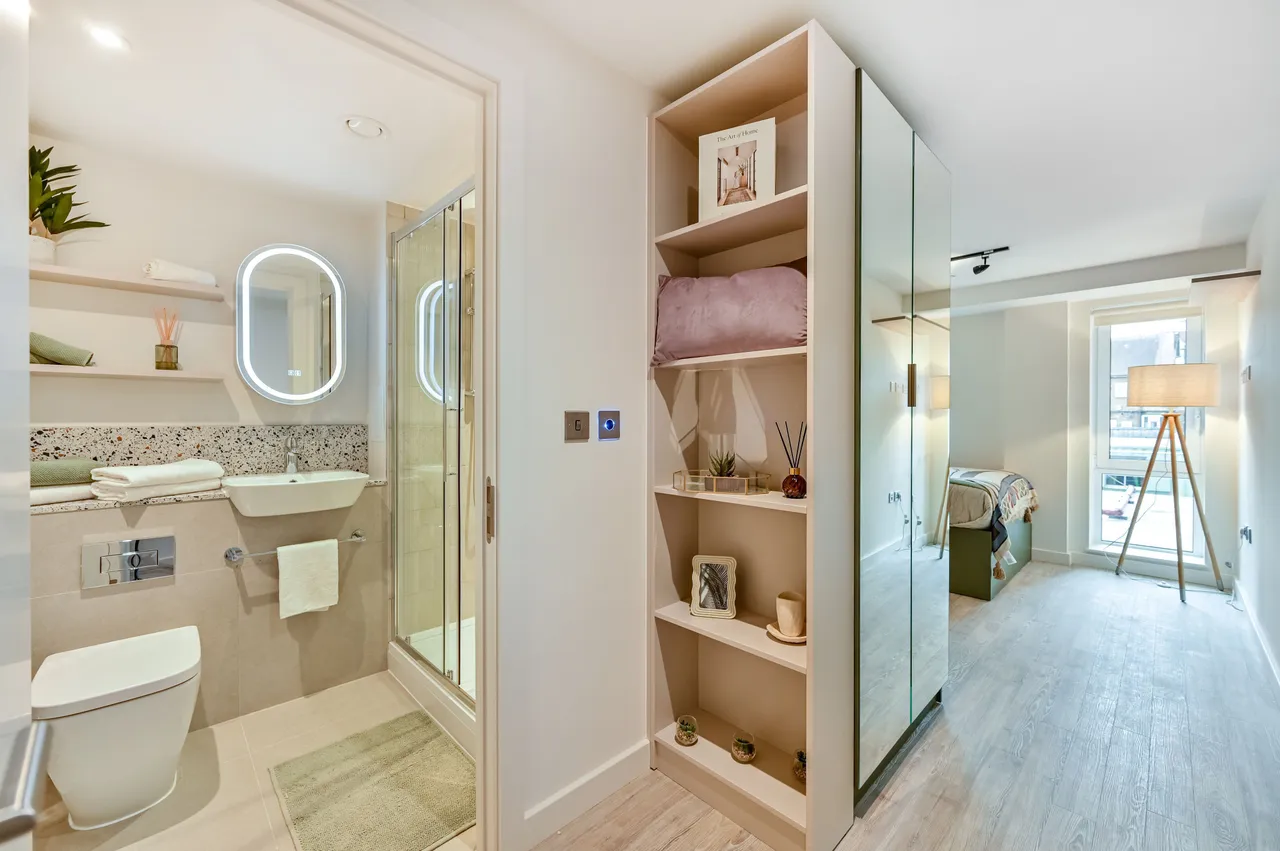 Showflat 5 (Classic Studio), The Rex, 175 Clarence Street, Kingston upon Thames, photo 4