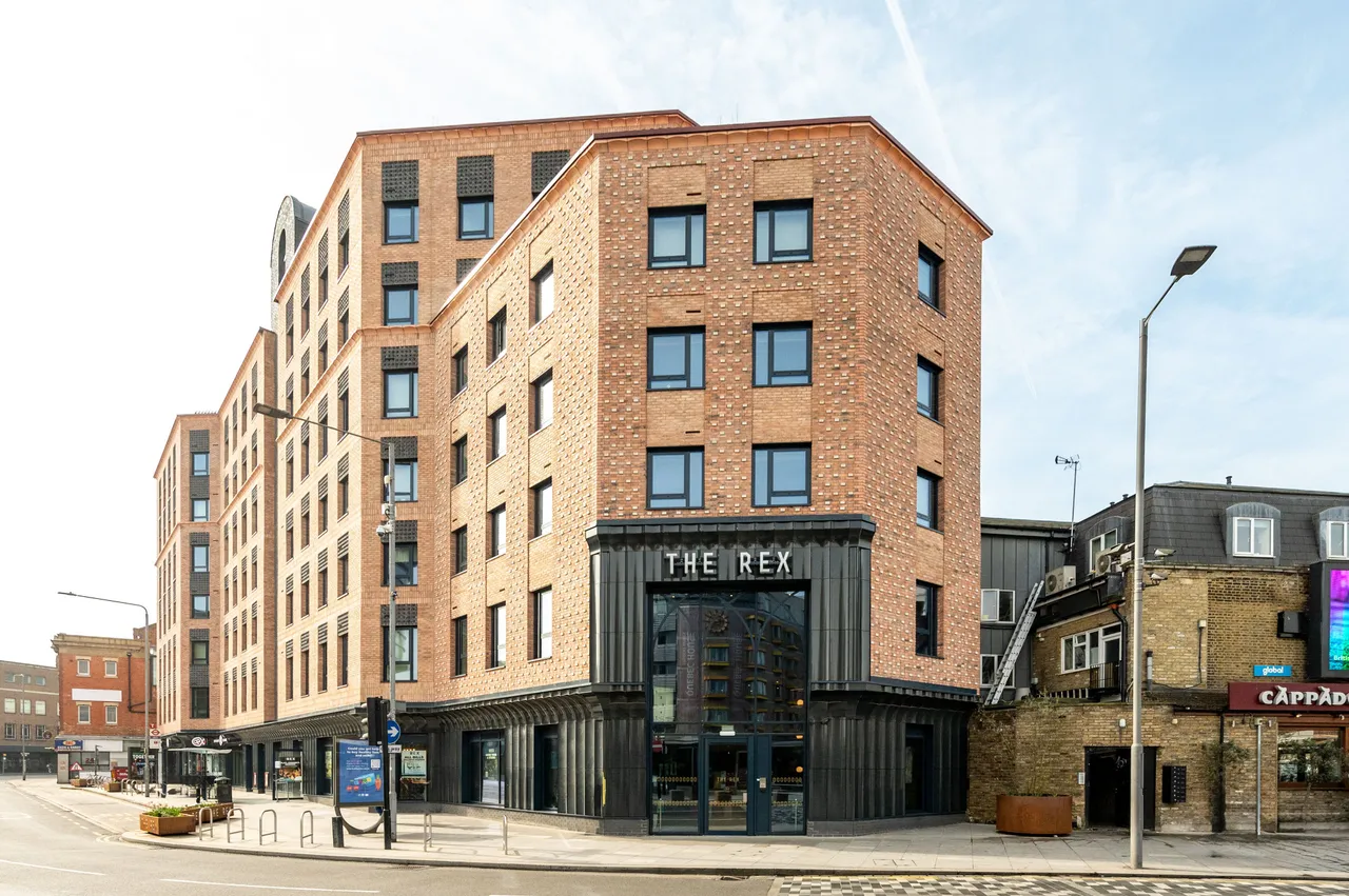 Showflat 5 (Classic Studio), The Rex, 175 Clarence Street, Kingston upon Thames, photo 10
