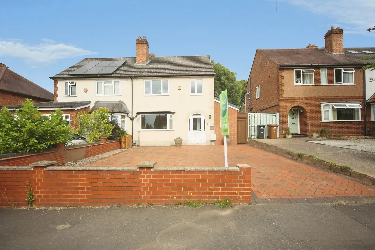 3 bed house for sale, Moordown Avenue, Solihull, B92