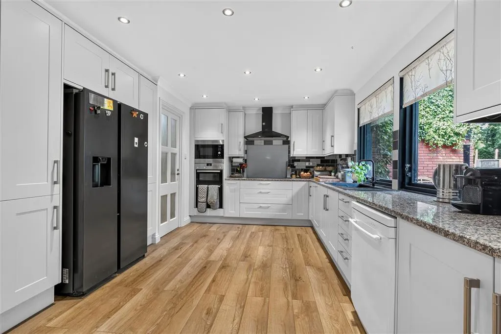 Robinswood, Wansford, PE8, photo 4