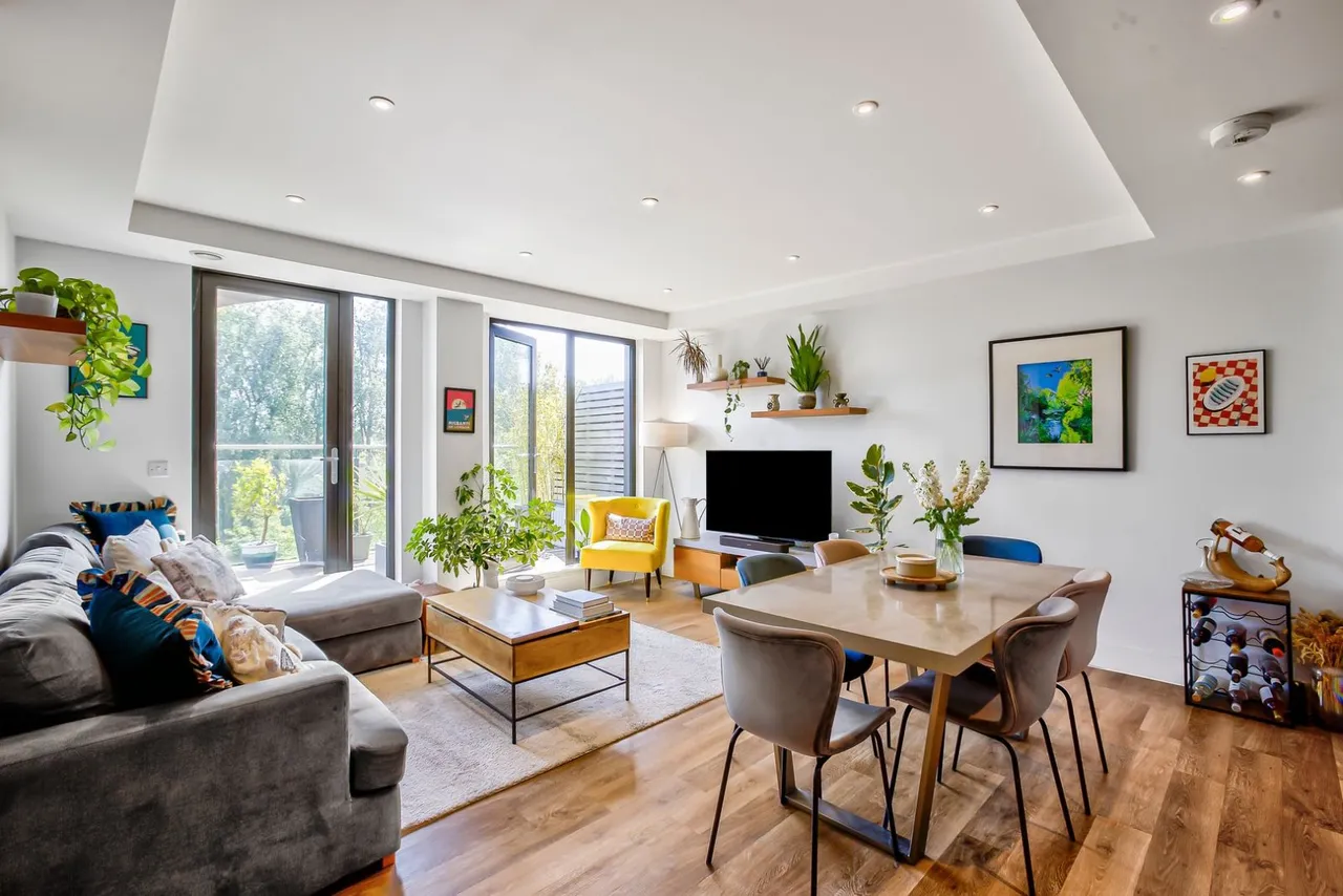Knaresborough Drive, Earlsfield, London, SW18, photo 2