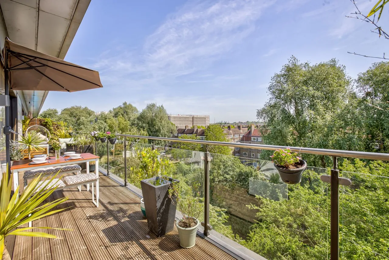 Knaresborough Drive, Earlsfield, London, SW18, photo 9