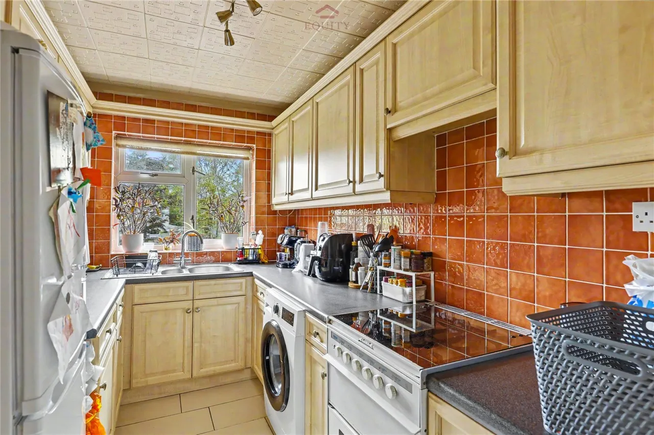 Lyndhurst Gardens, photo 10