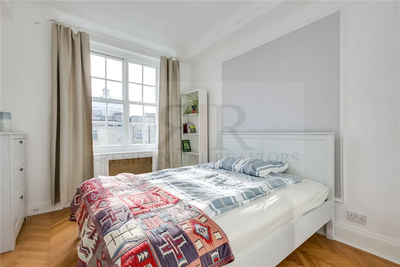 Queens Court, Queensway, SE1, photo 5