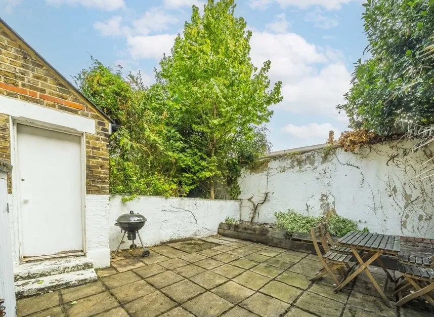 Latchmere Road, London, SW11, photo 6