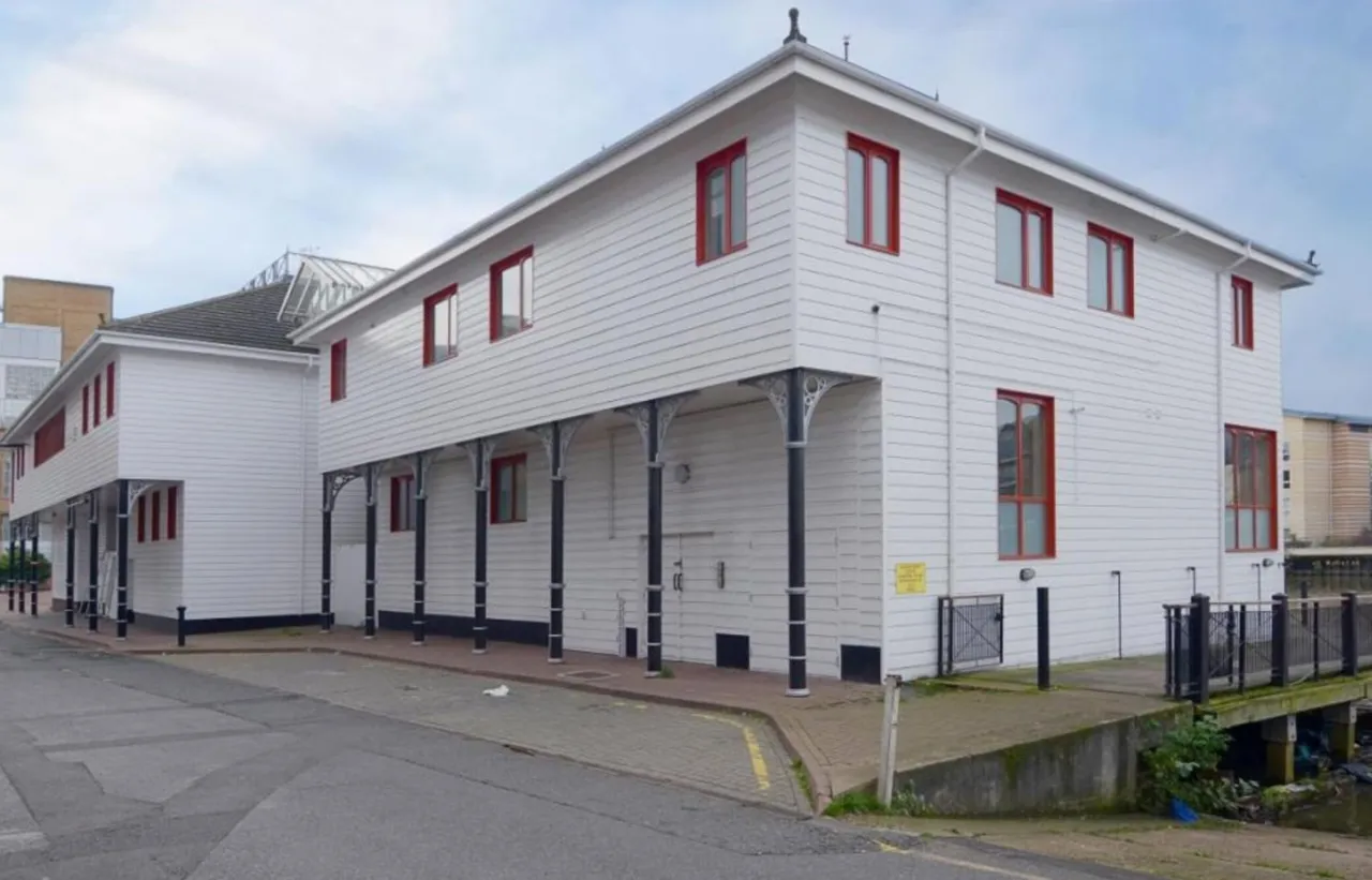 Thames Side, Kingston upon Thames, KT1, photo 5