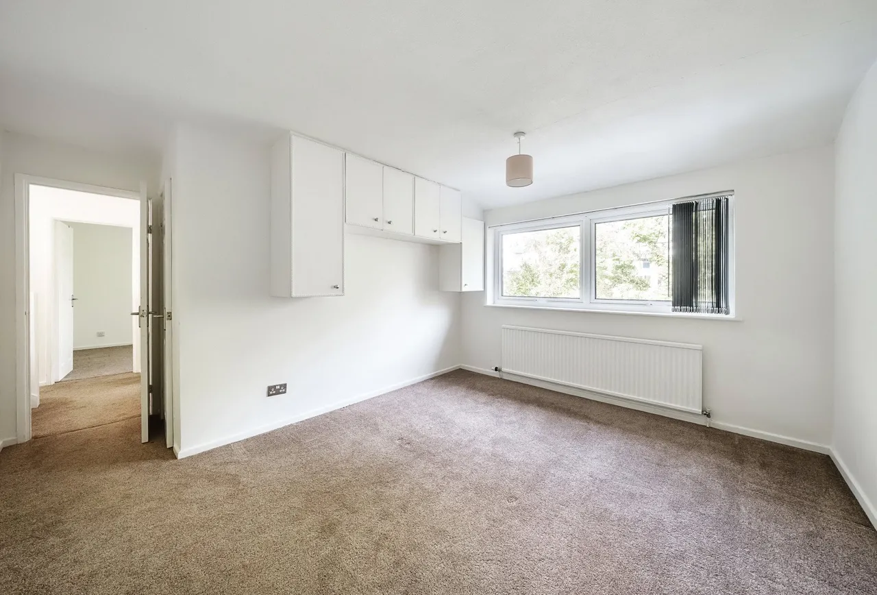 Lawrence Close, Charlton Kings, GL52 6NN, photo 9