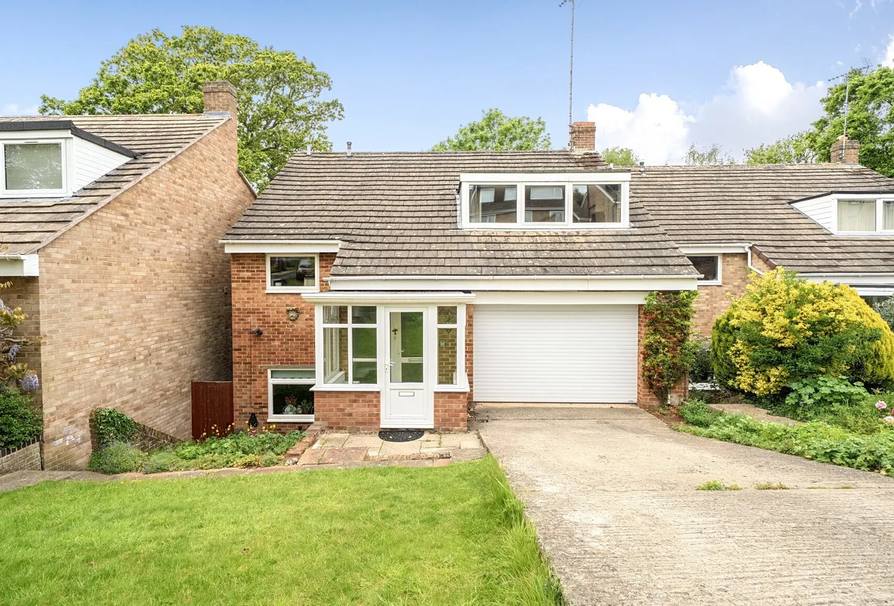 Lawrence Close, Charlton Kings, GL52 6NN, photo 6
