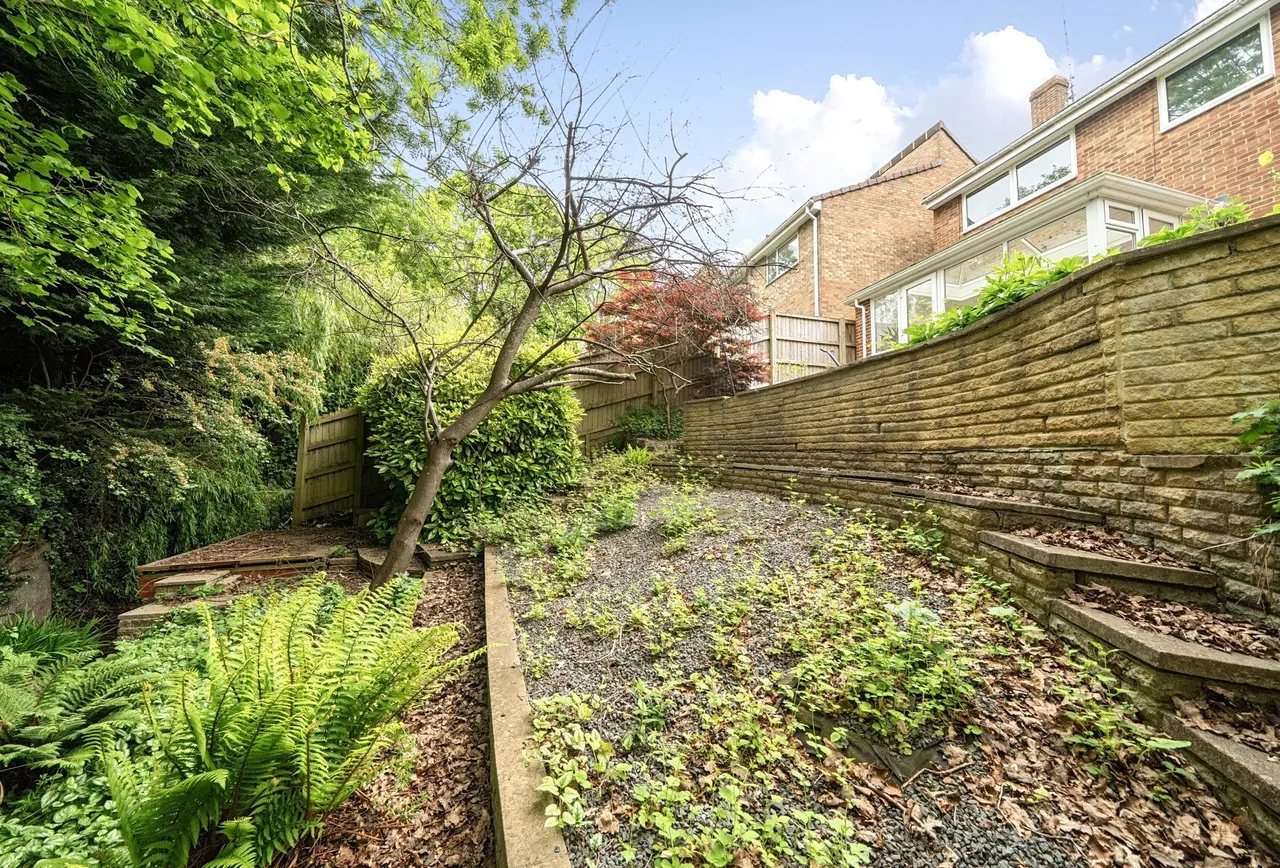 Lawrence Close, Charlton Kings, GL52 6NN, photo 15