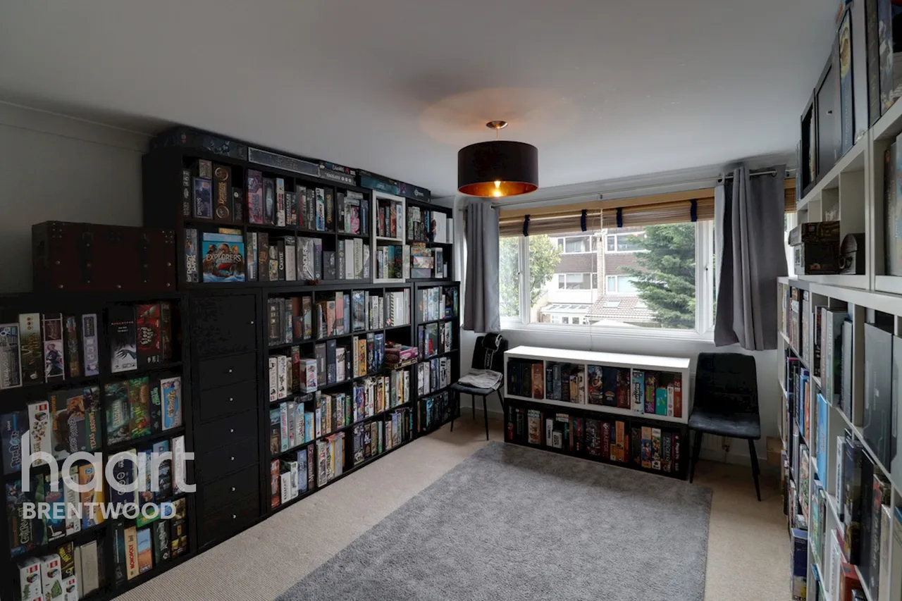 Regency Court, Brentwood, CM14, photo 18