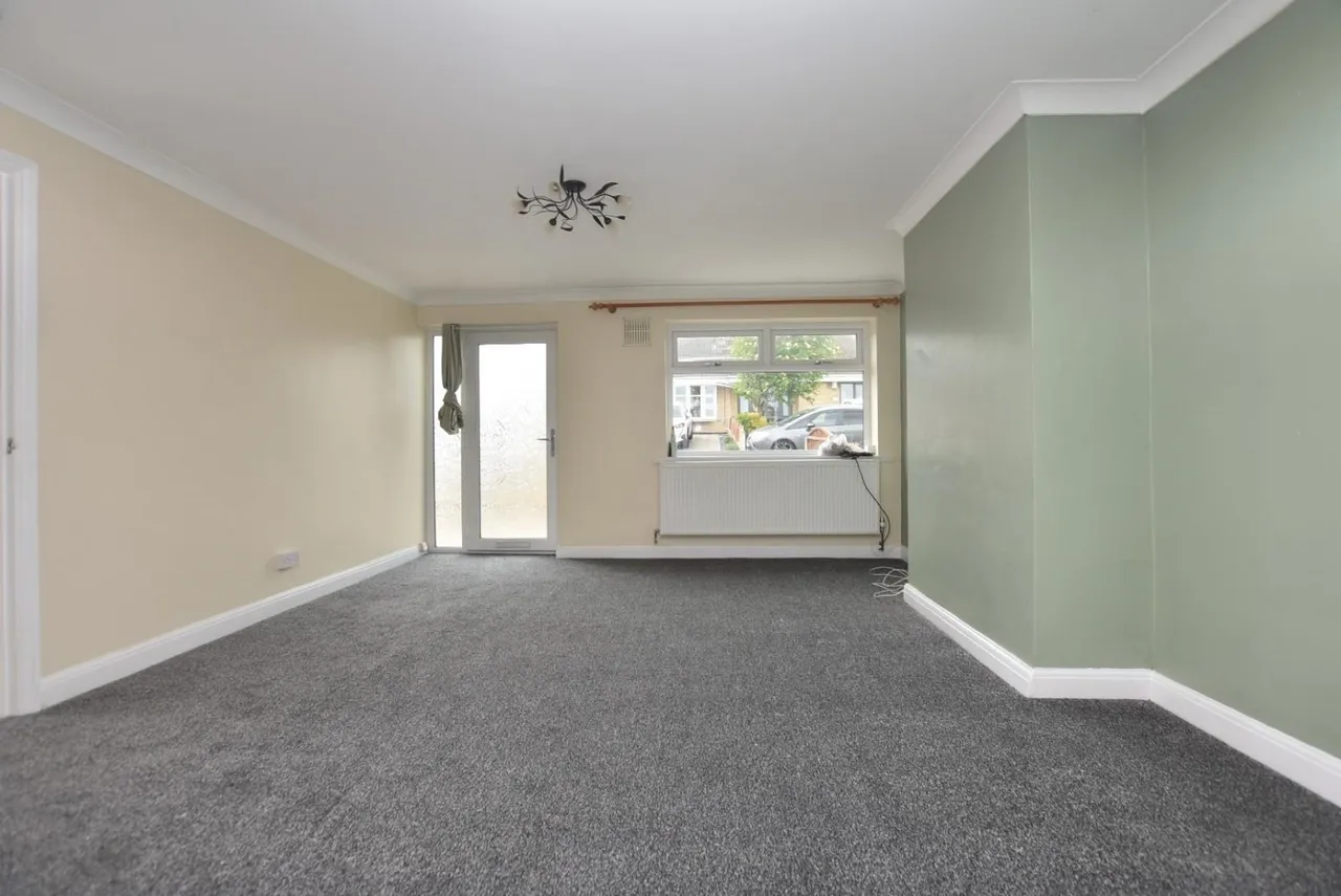Riber Close, Inkersall, S43, photo 6