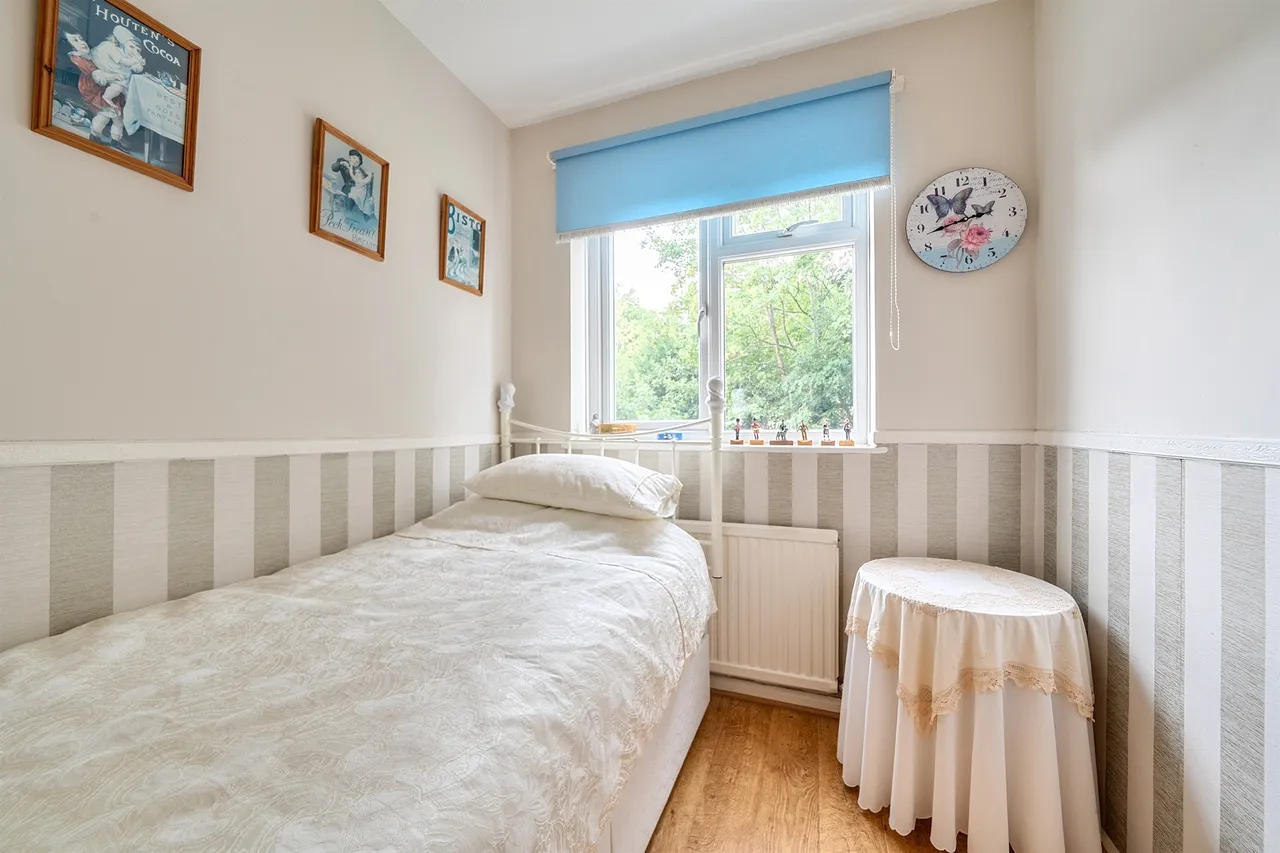 Castleleigh Court, Enfield, EN2, photo 10