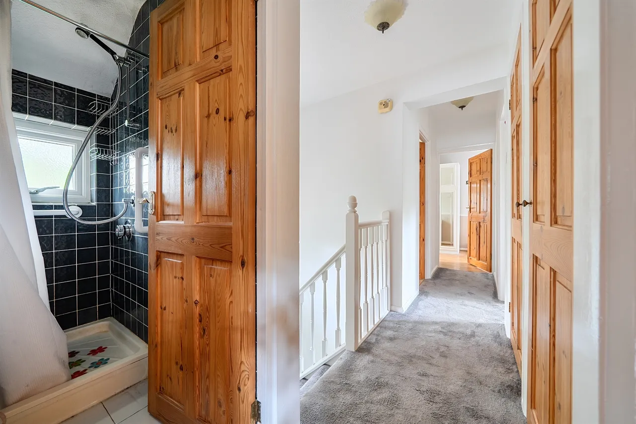 Castleleigh Court, Enfield, EN2, photo 7