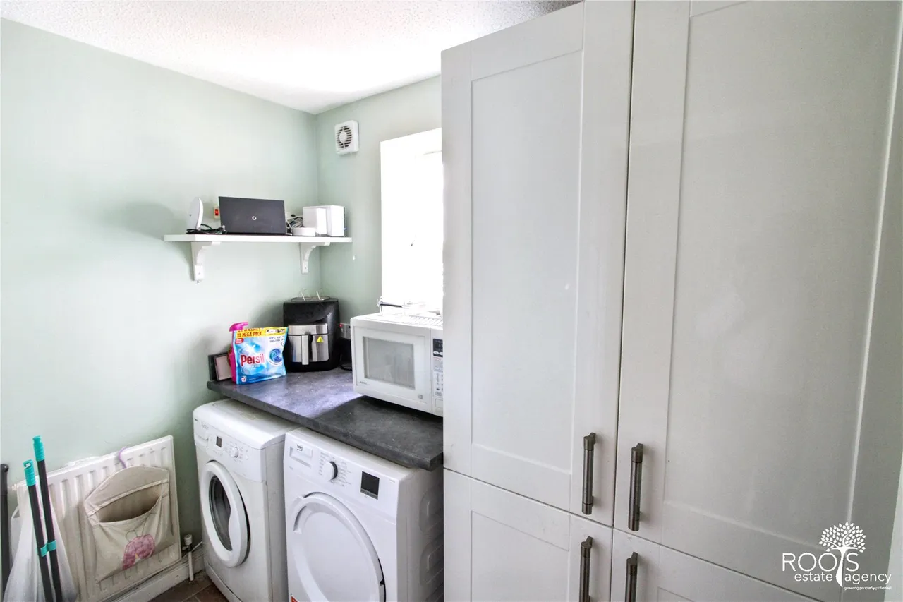 Thatcham, Berkshire, photo 9