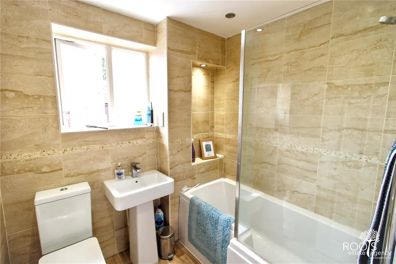Thatcham, Berkshire, photo 15