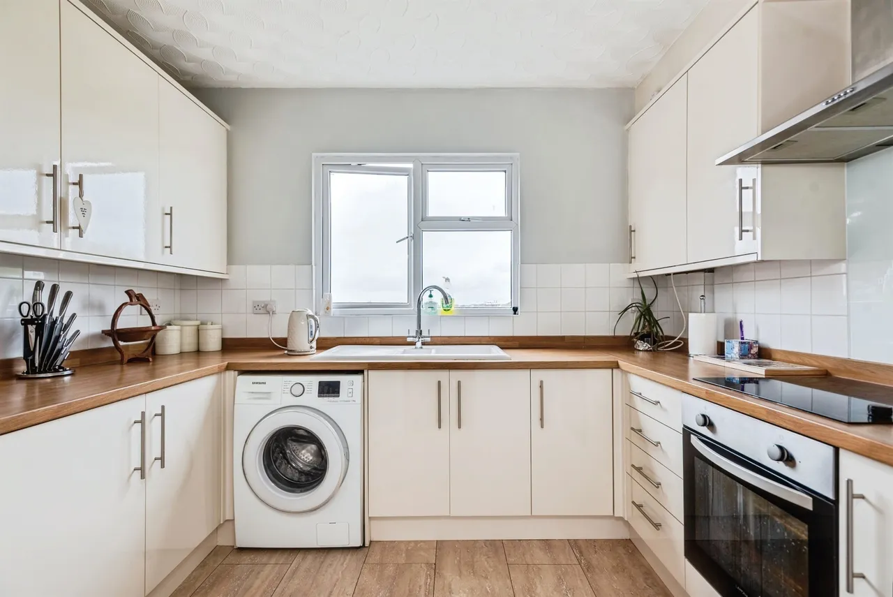 Radnor Street, Swindon, photo 6