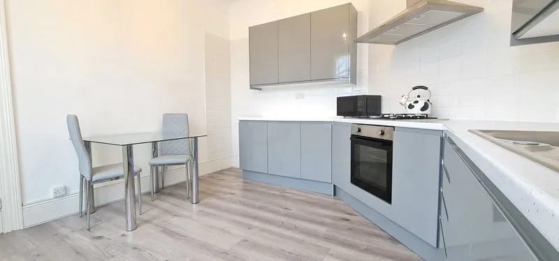 27 St. Vincents Road, Westcliff-On-Sea, Essex, SS0 7PP, photo 10