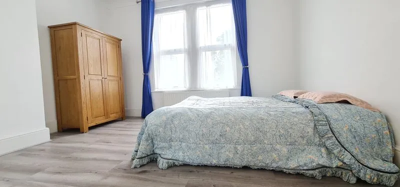 27 St. Vincents Road, Westcliff-On-Sea, Essex, SS0 7PP, photo 6
