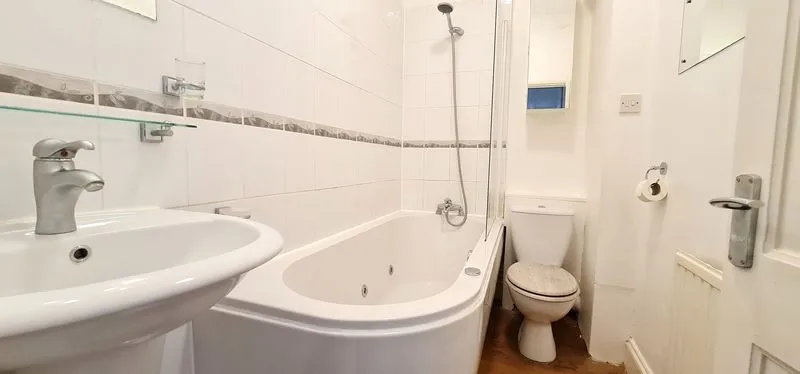27 St. Vincents Road, Westcliff-On-Sea, Essex, SS0 7PP, photo 13