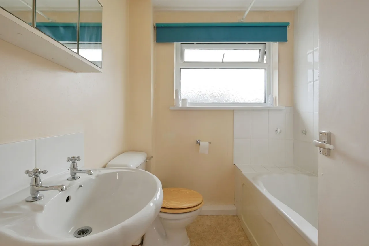 Polwheal Road, Tolvaddon, TR14, photo 8