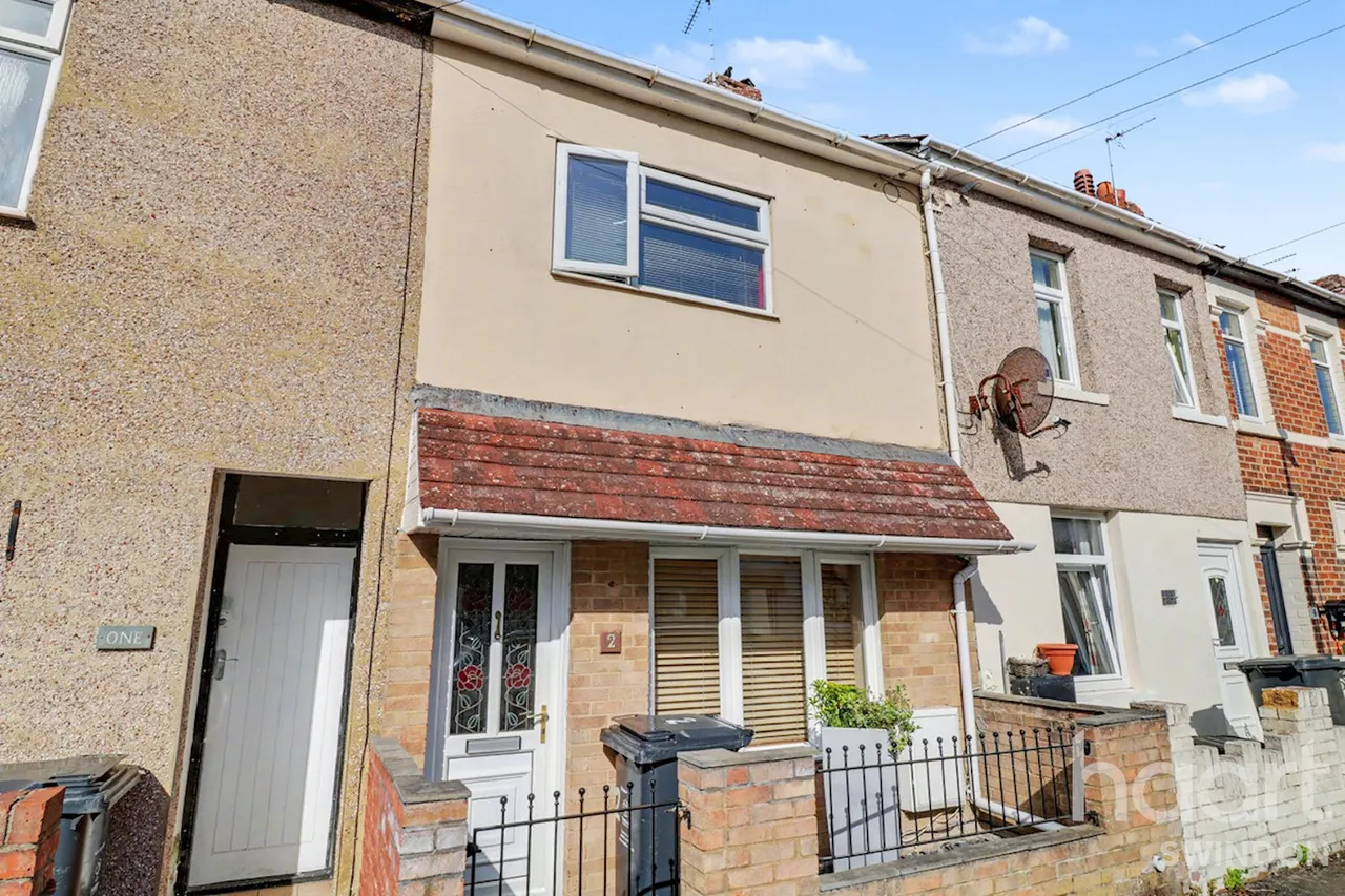 2 bed house for sale, Deburgh Street, Swindon, SN2