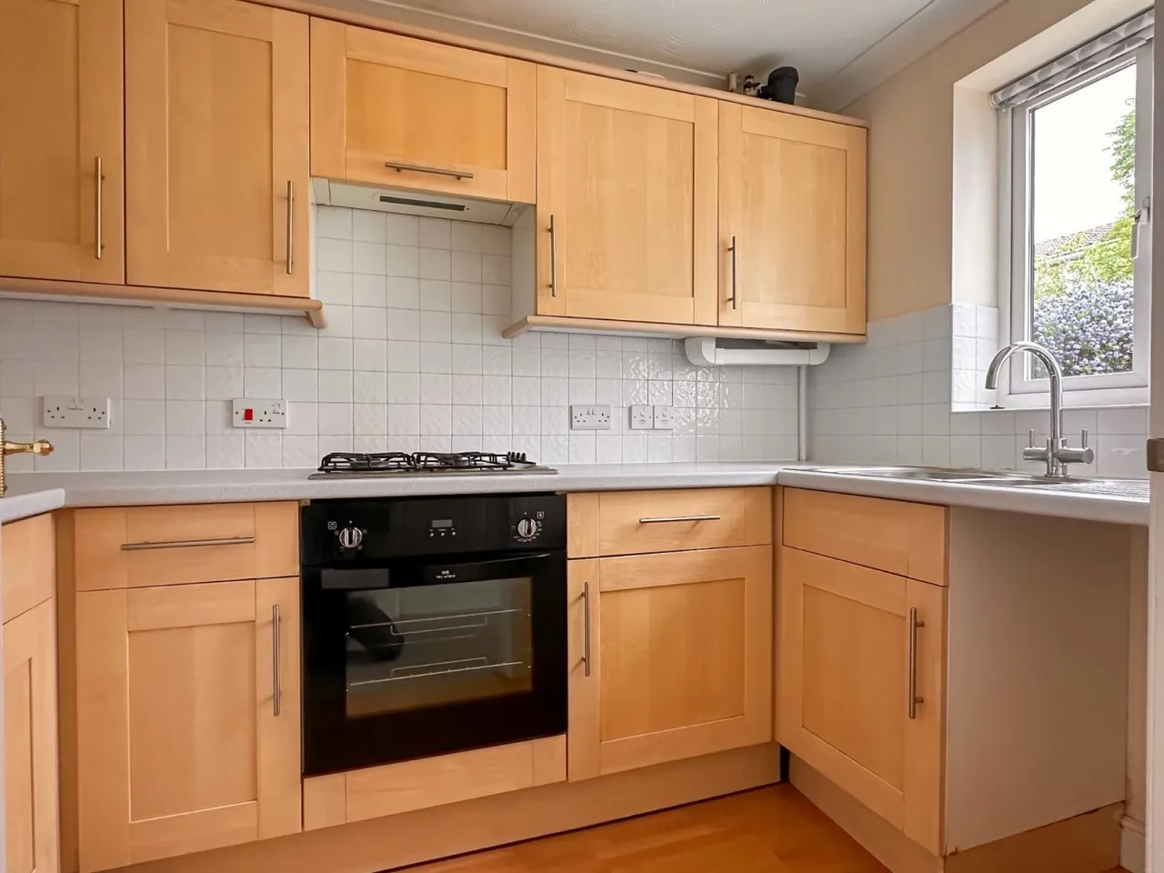 French Close, Nailsea, BS48, photo 2
