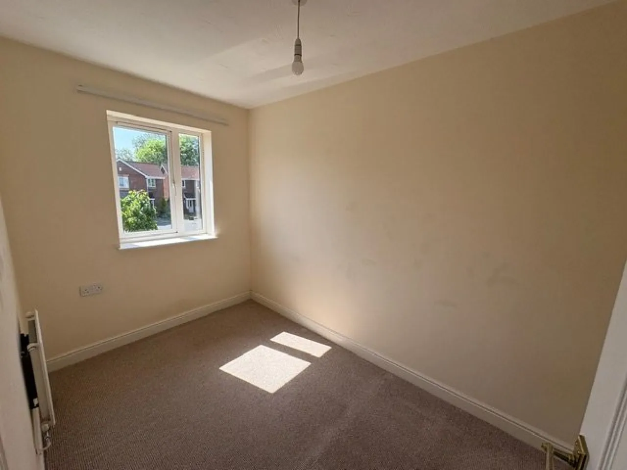 French Close, Nailsea, BS48, photo 6