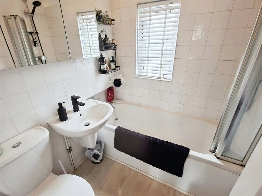 Carisbrook Road, Nuneaton, CV10, photo 6