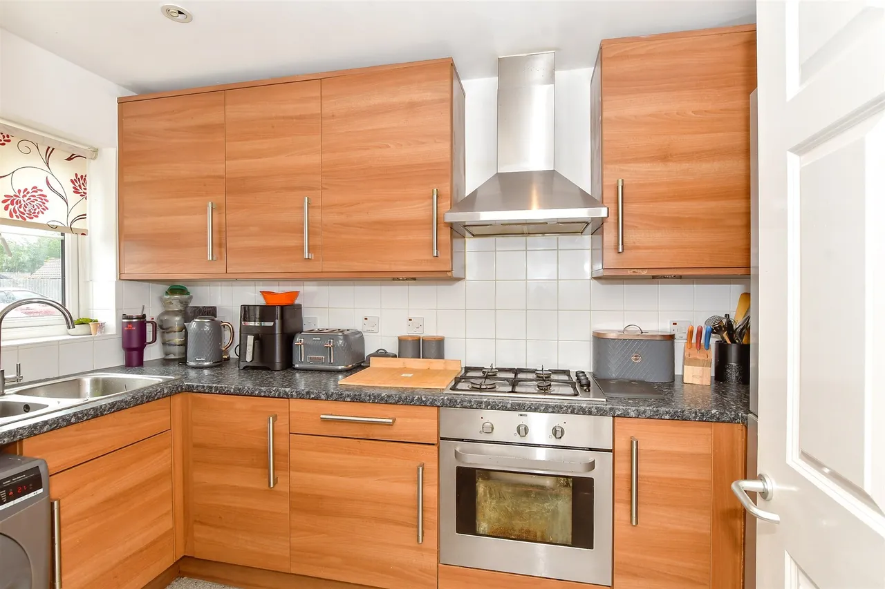Ash Close, Littlehampton, BN17, photo 4