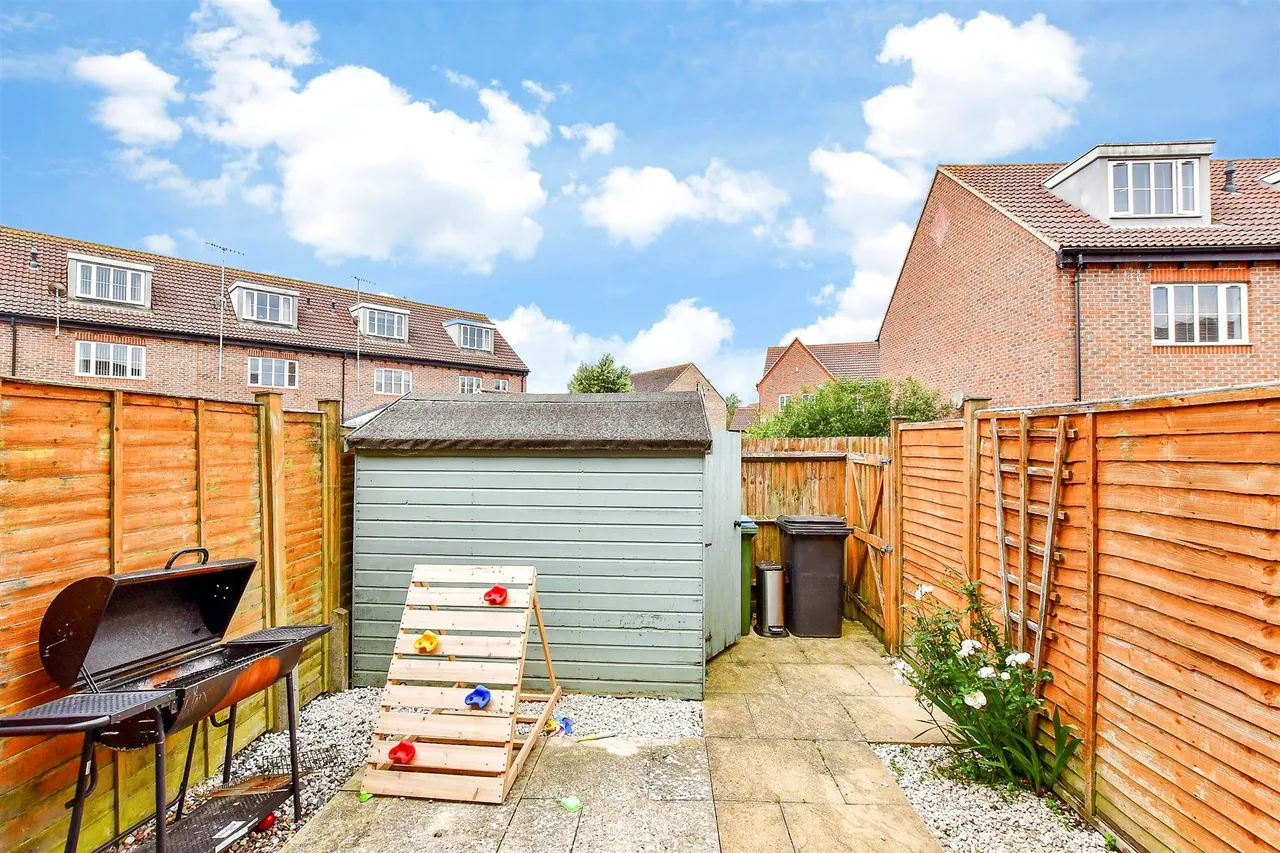 Ash Close, Littlehampton, BN17, photo 2