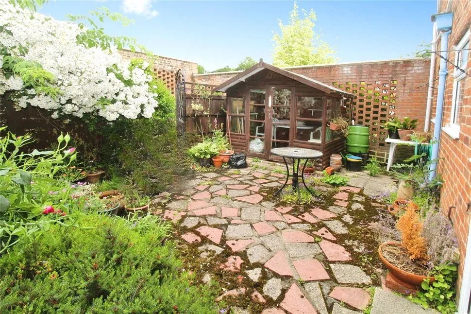 Kings Close, Lyndhurst, SO43, photo 7