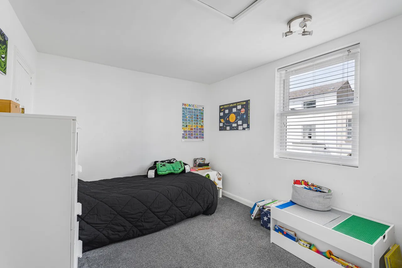 Gloucester Place, Cheltenham, GL52, photo 8
