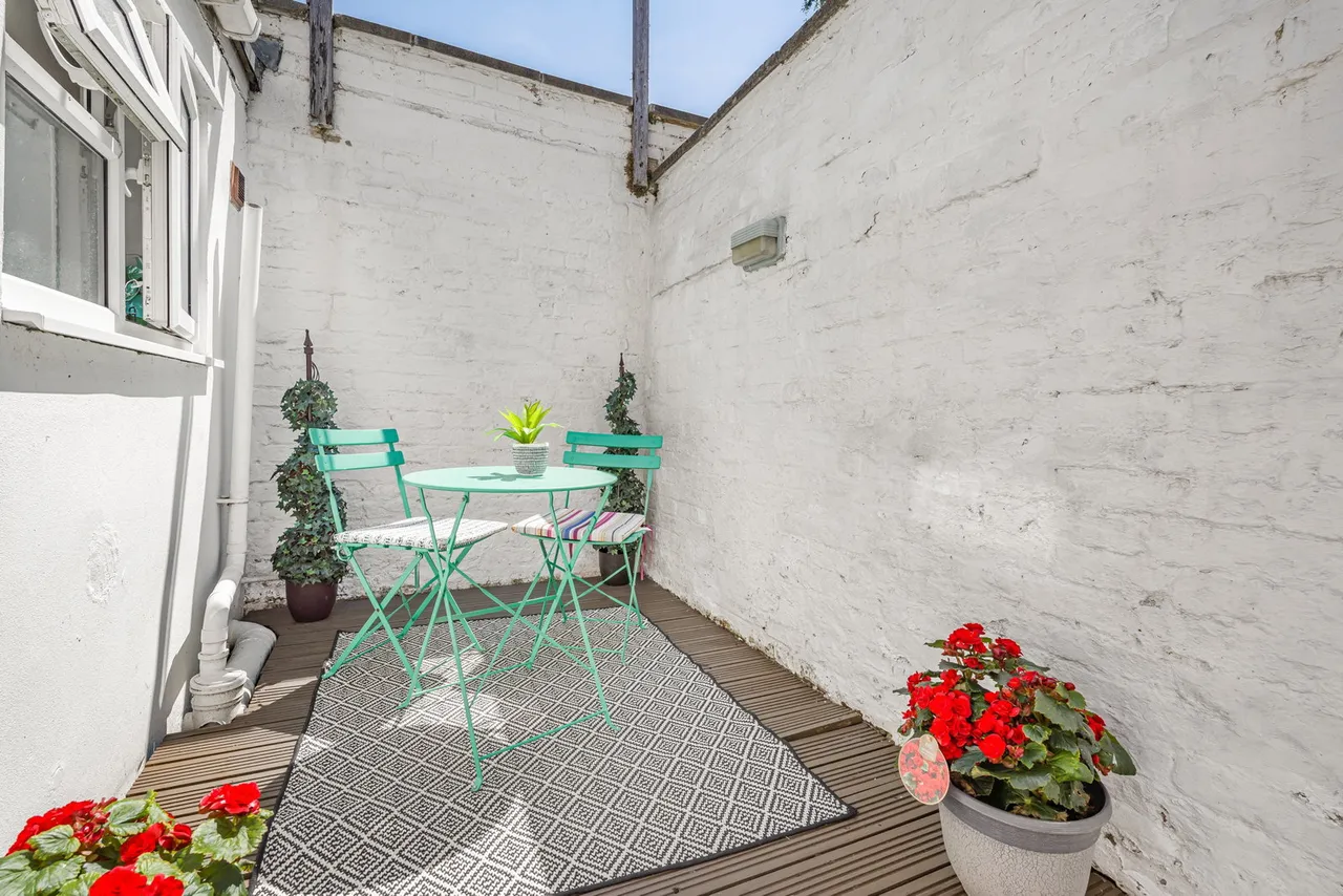 Gloucester Place, Cheltenham, GL52, photo 10