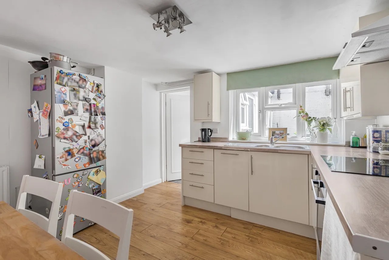 Gloucester Place, Cheltenham, GL52, photo 5