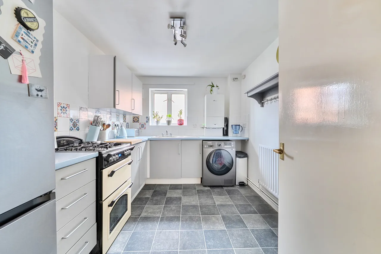Church Road, Northolt, UB5, photo 3
