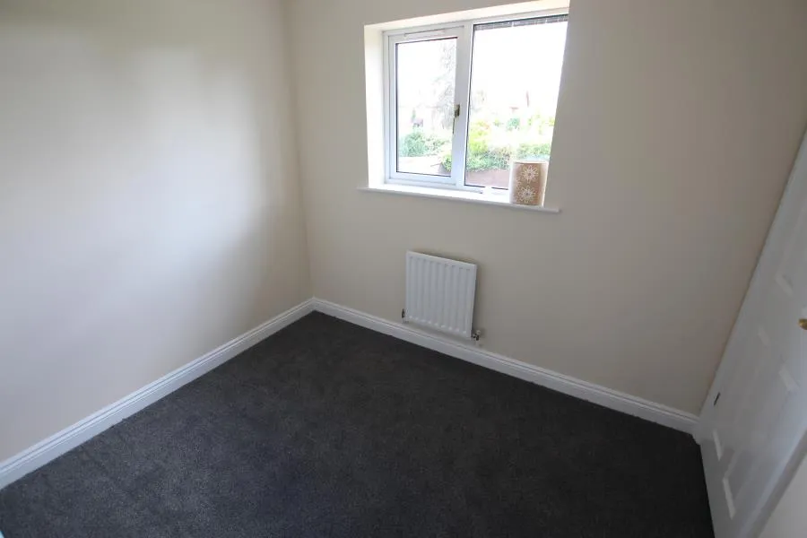Acer Drive, West End, GU24, photo 6