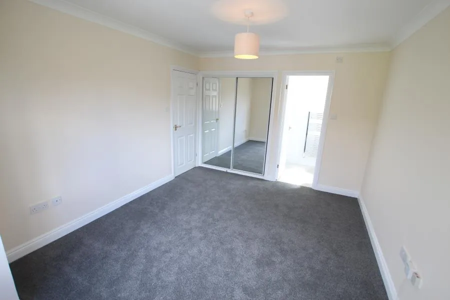 Acer Drive, West End, GU24, photo 5