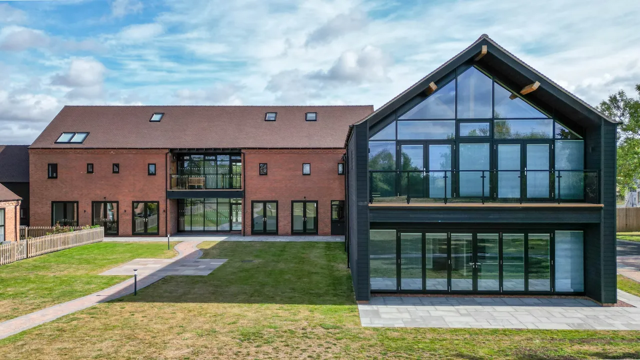 2 bed flat for sale, Droitwich Road, Bradley Green, B96
