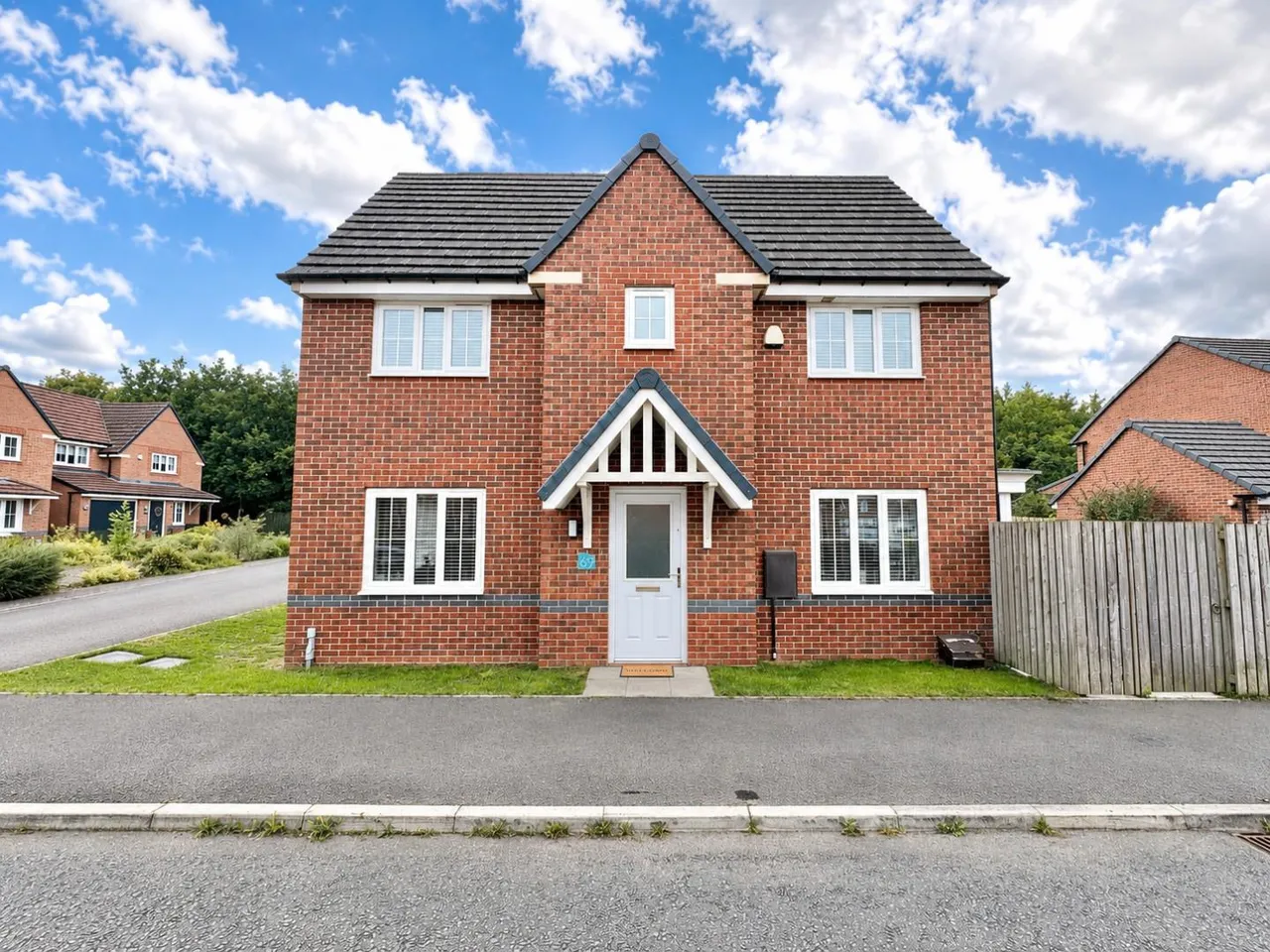 3 bed house for sale, Morgan Drive, Whitworth Park, DL16