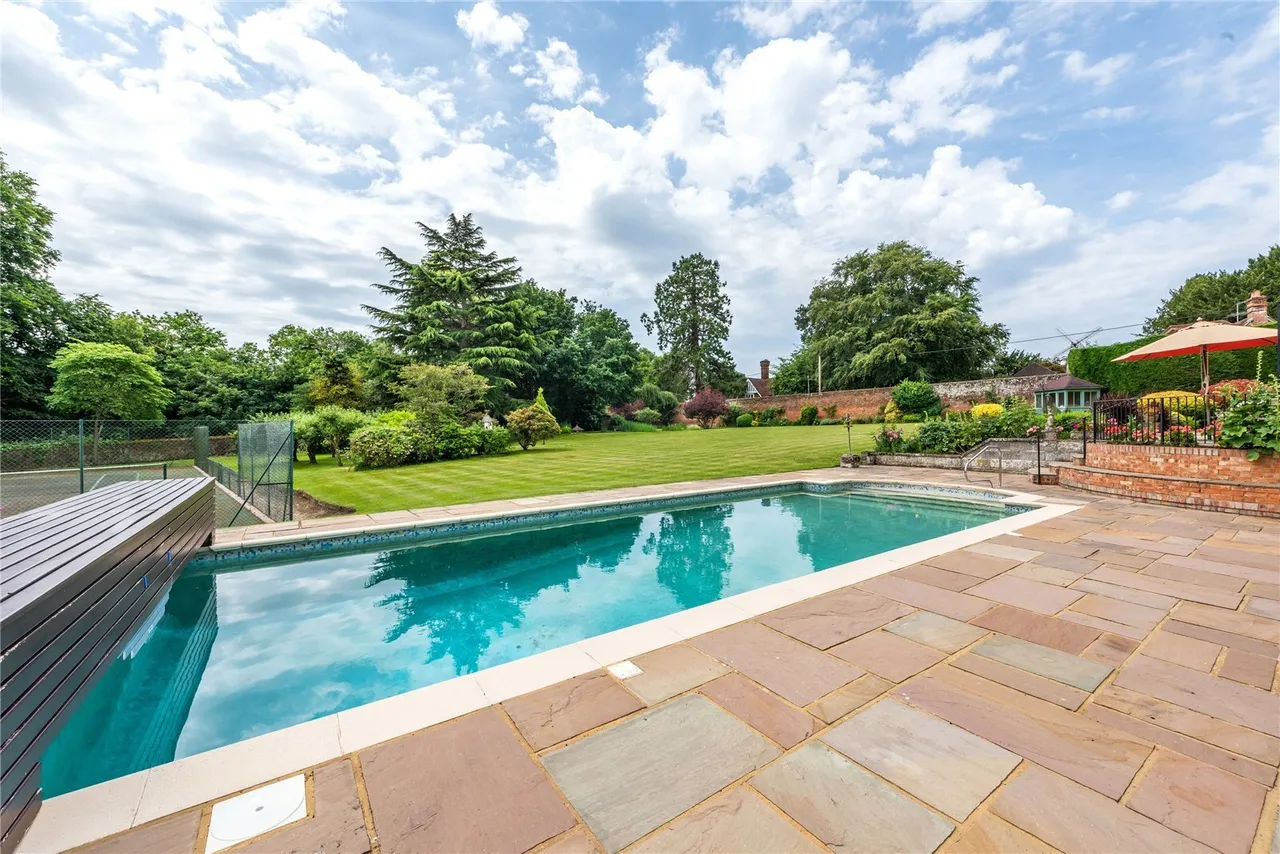 Dungates Lane, Buckland, RH3, photo 7