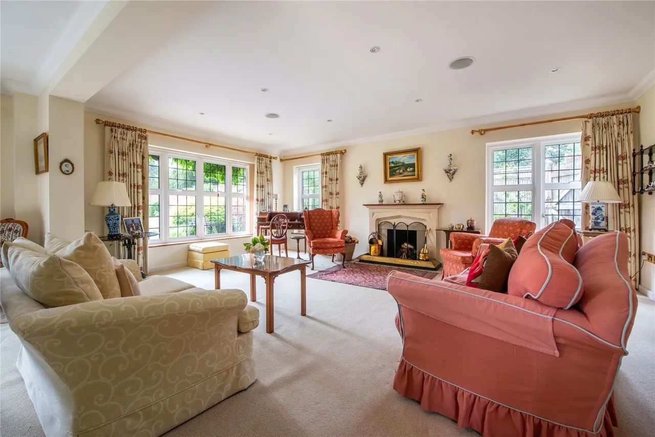 Dungates Lane, Buckland, RH3, photo 5