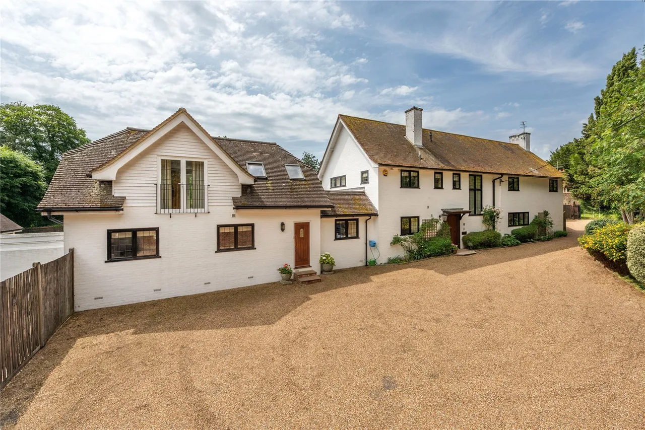 Dungates Lane, Buckland, RH3, photo 10