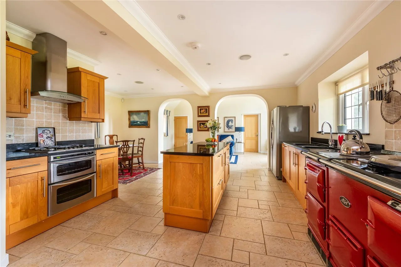 Dungates Lane, Buckland, RH3, photo 3